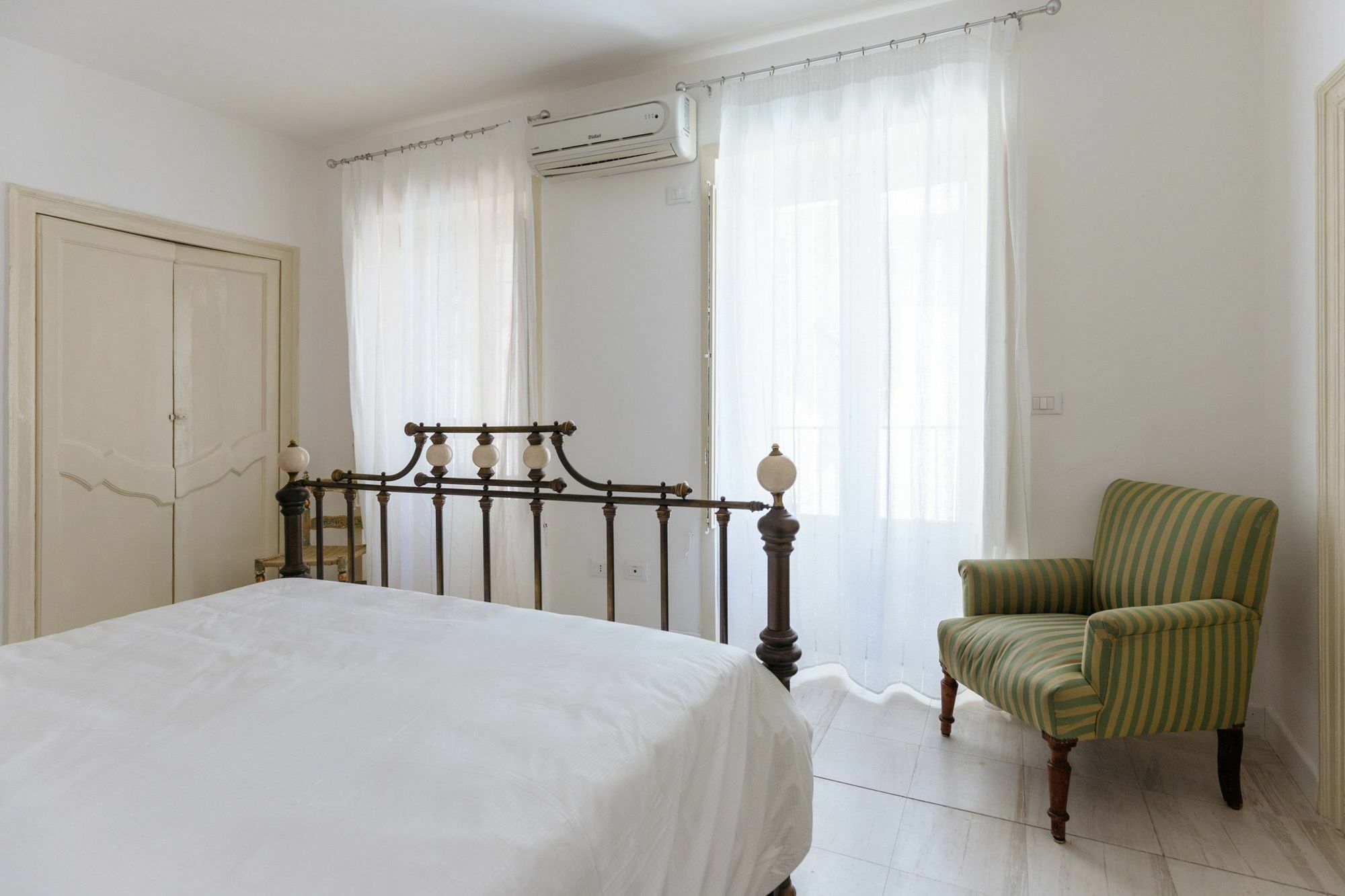 Sant'Elia Prestige Apartment With Balcony Palermo Exterior photo